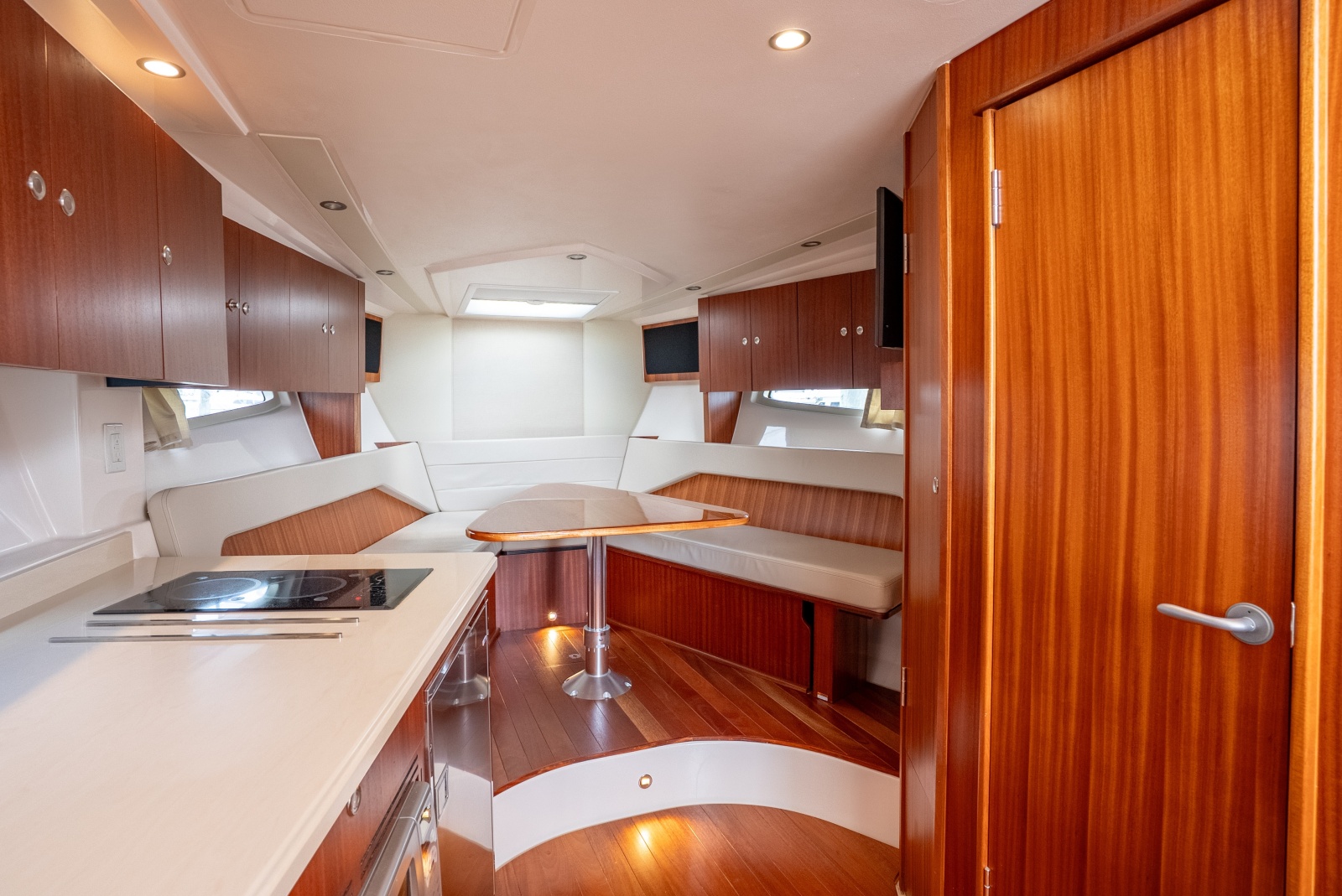 2015 Pursuit 365i SC