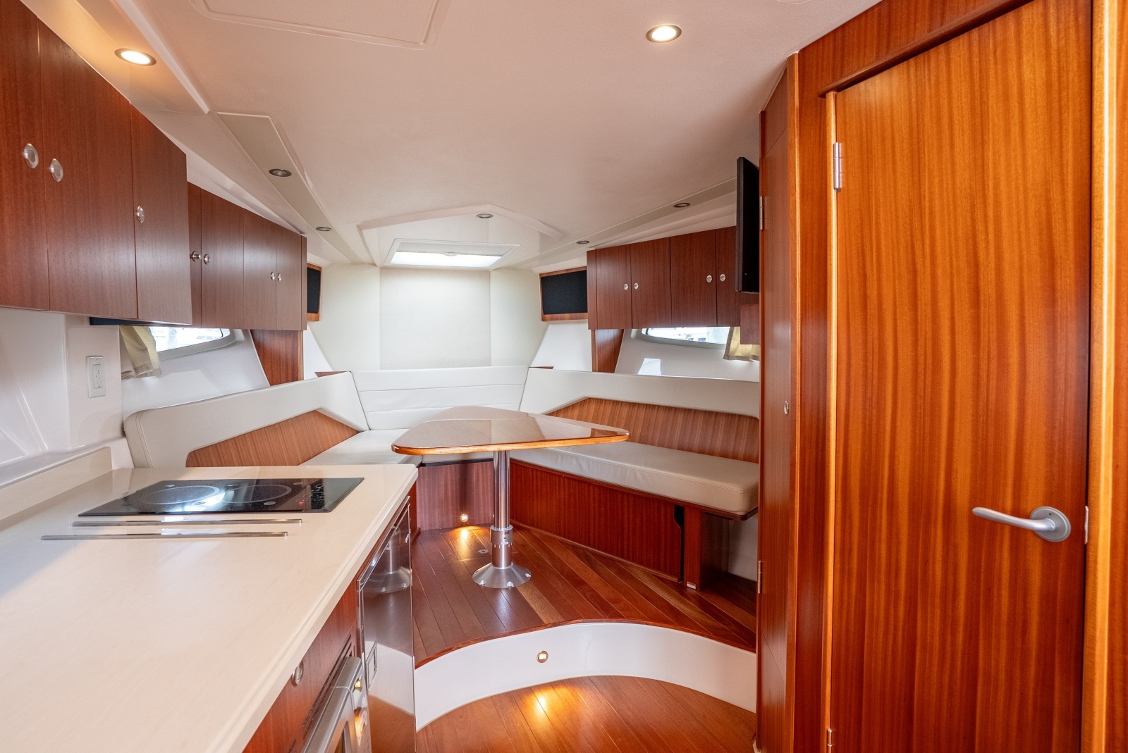 2015 Pursuit 365i SC