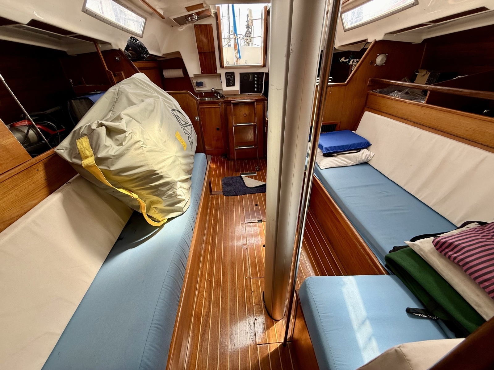 Gawain 33ft Wauquiez Yacht For Sale