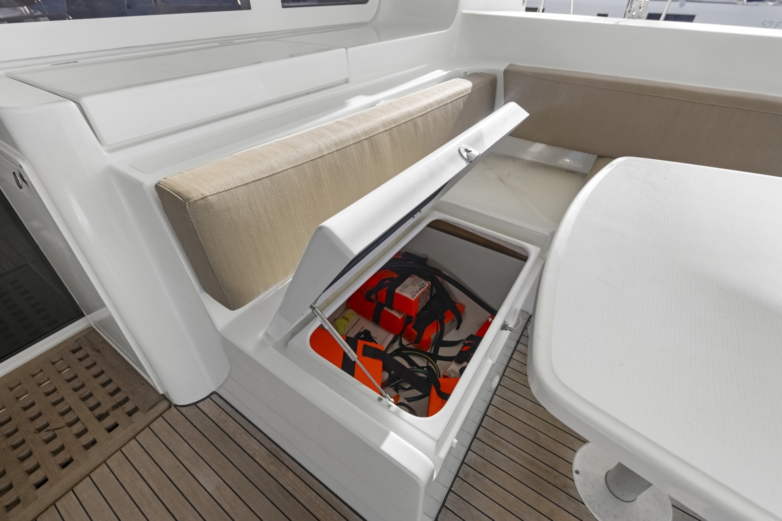 2022 Lagoon 52F