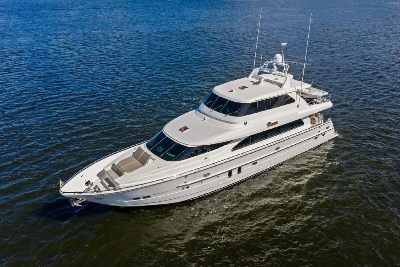 2005 Horizon 82