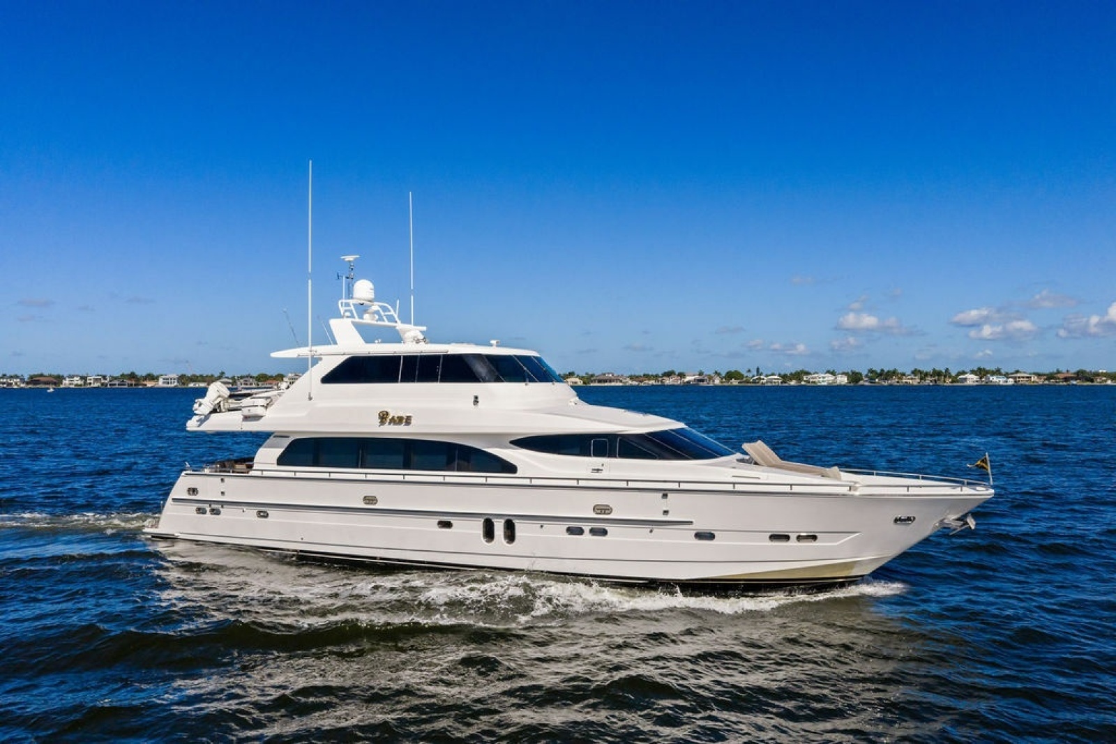 2005 Horizon 82