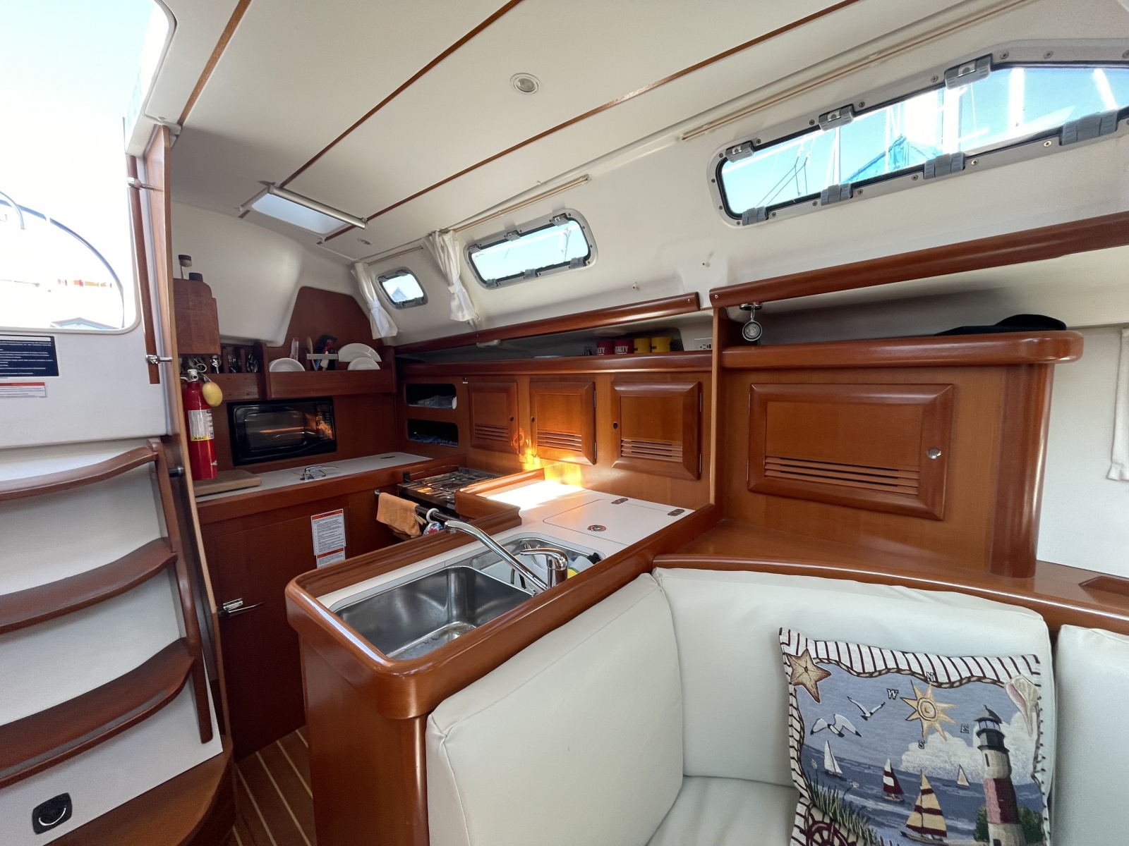 Beneteau 393 galley