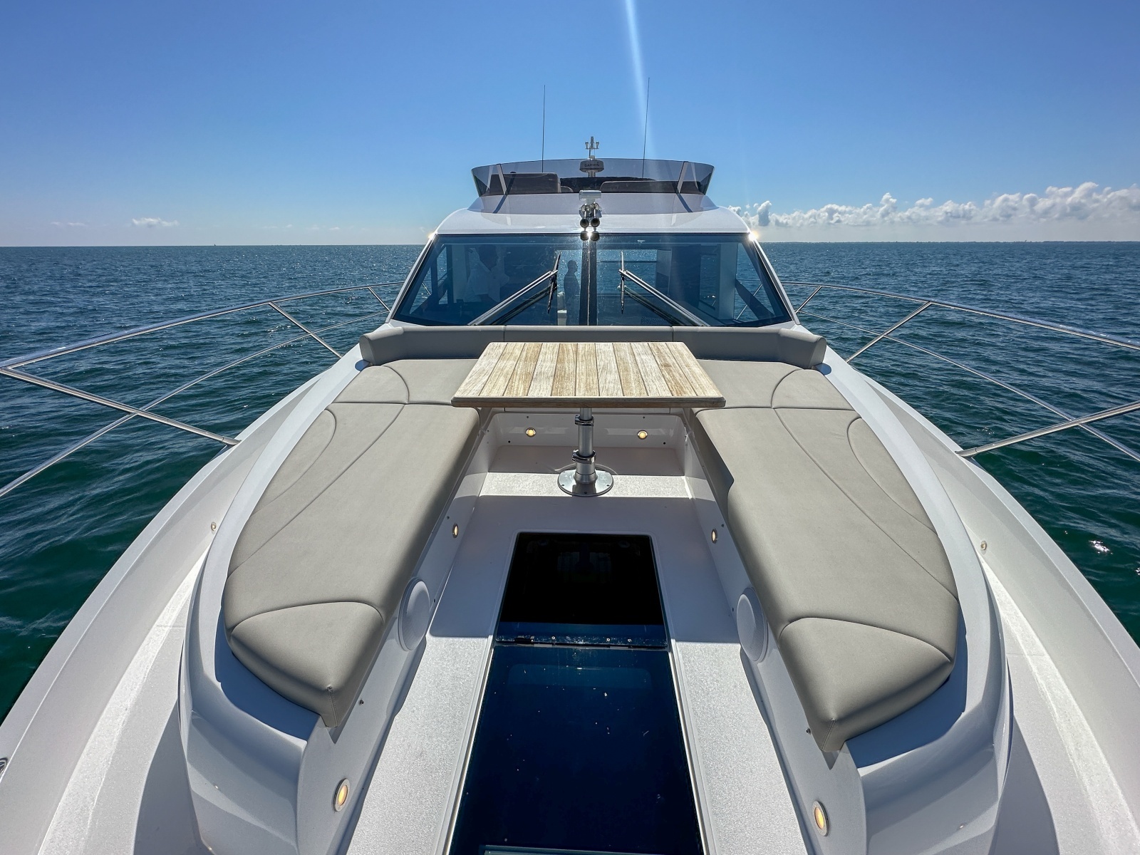 2024 Sunseeker 55 Manhattan