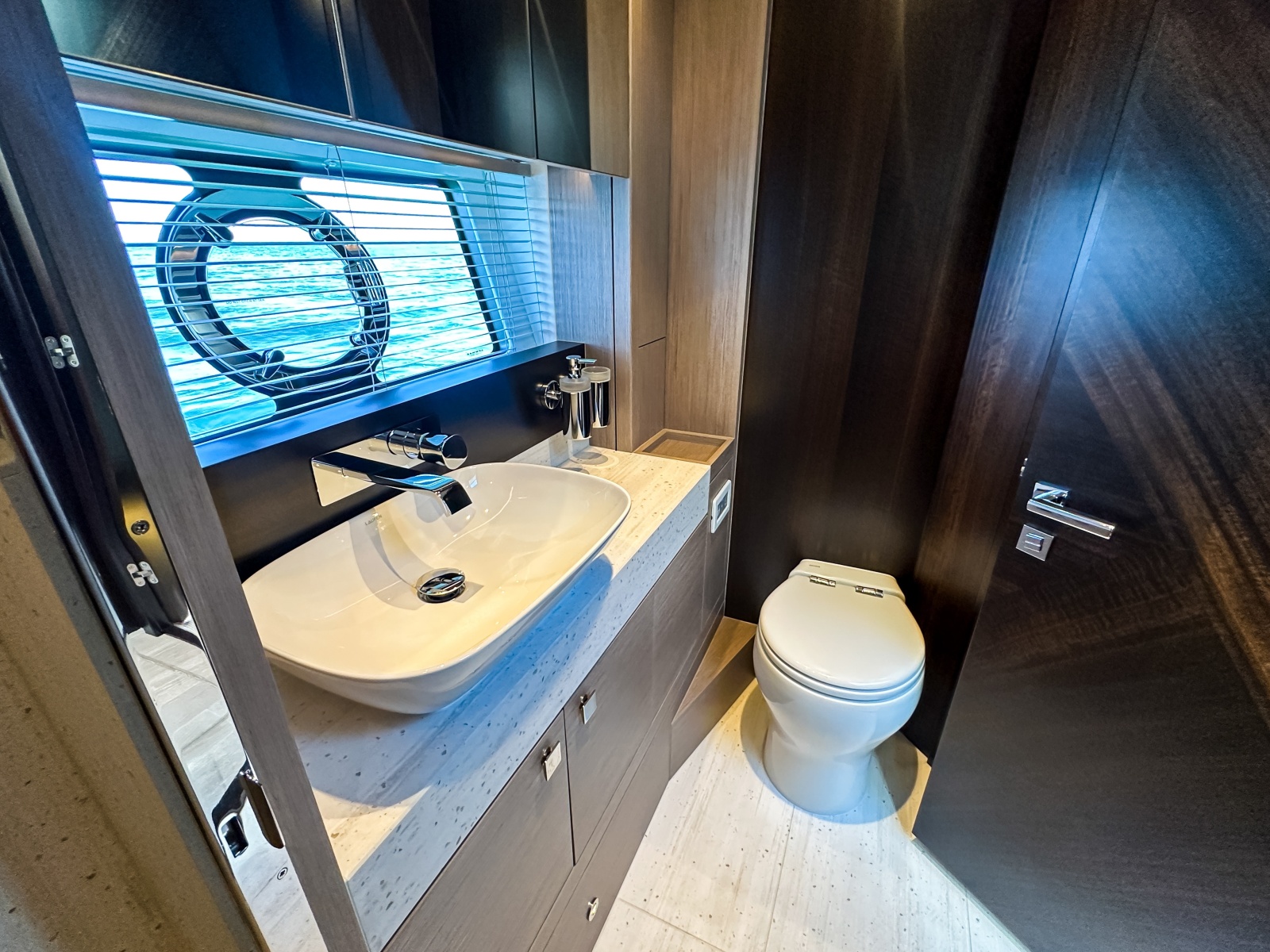 2024 Sunseeker 55 Manhattan
