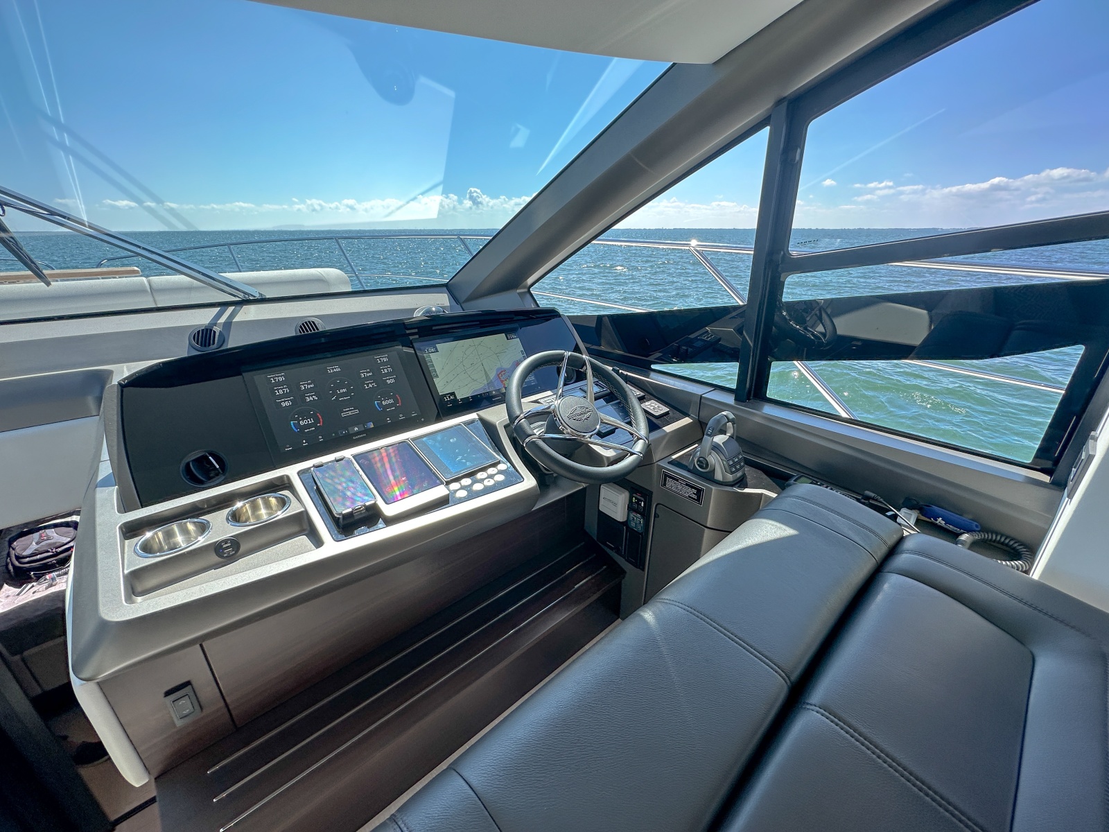 2024 Sunseeker 55 Manhattan