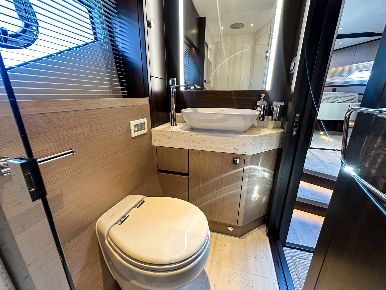2024 Sunseeker 55 Manhattan