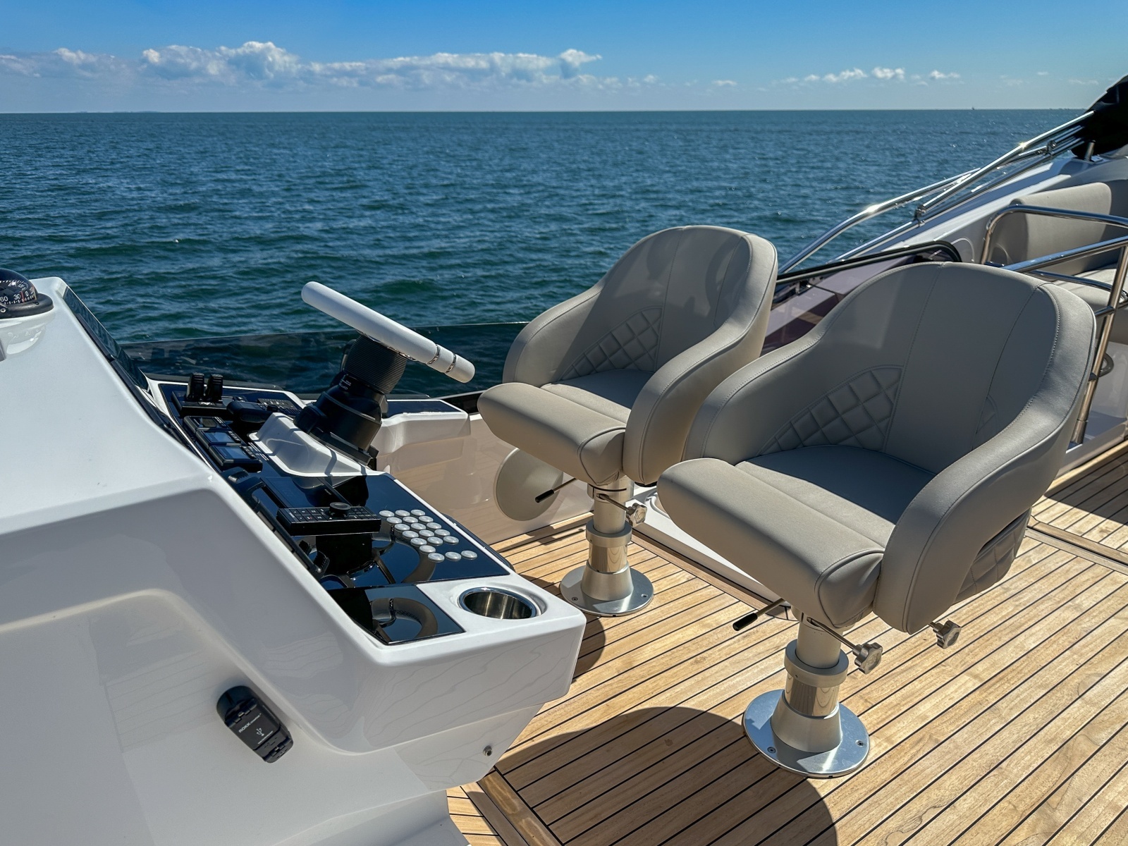 2024 Sunseeker 55 Manhattan