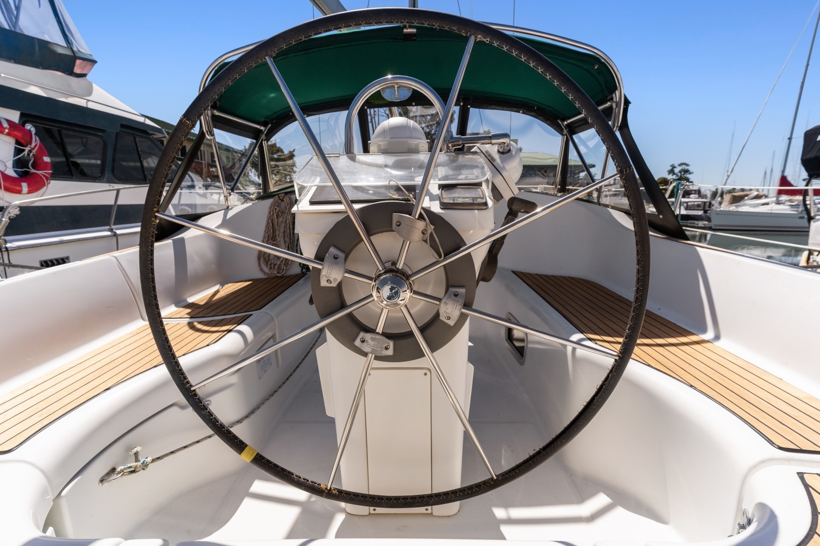 2001 Beneteau 