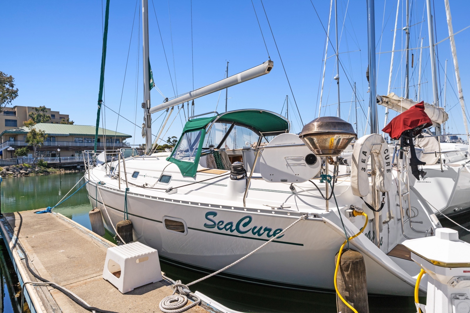 2001 Beneteau 
