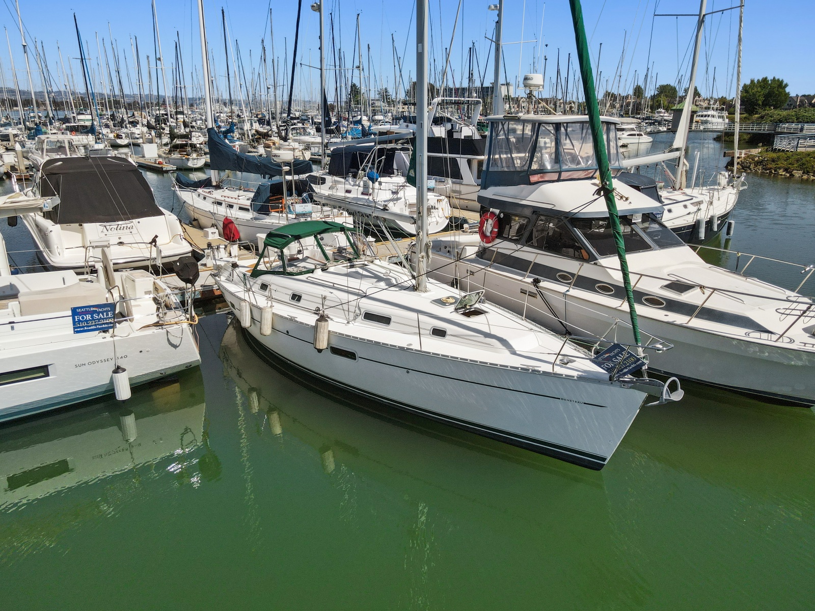 2001 Beneteau 