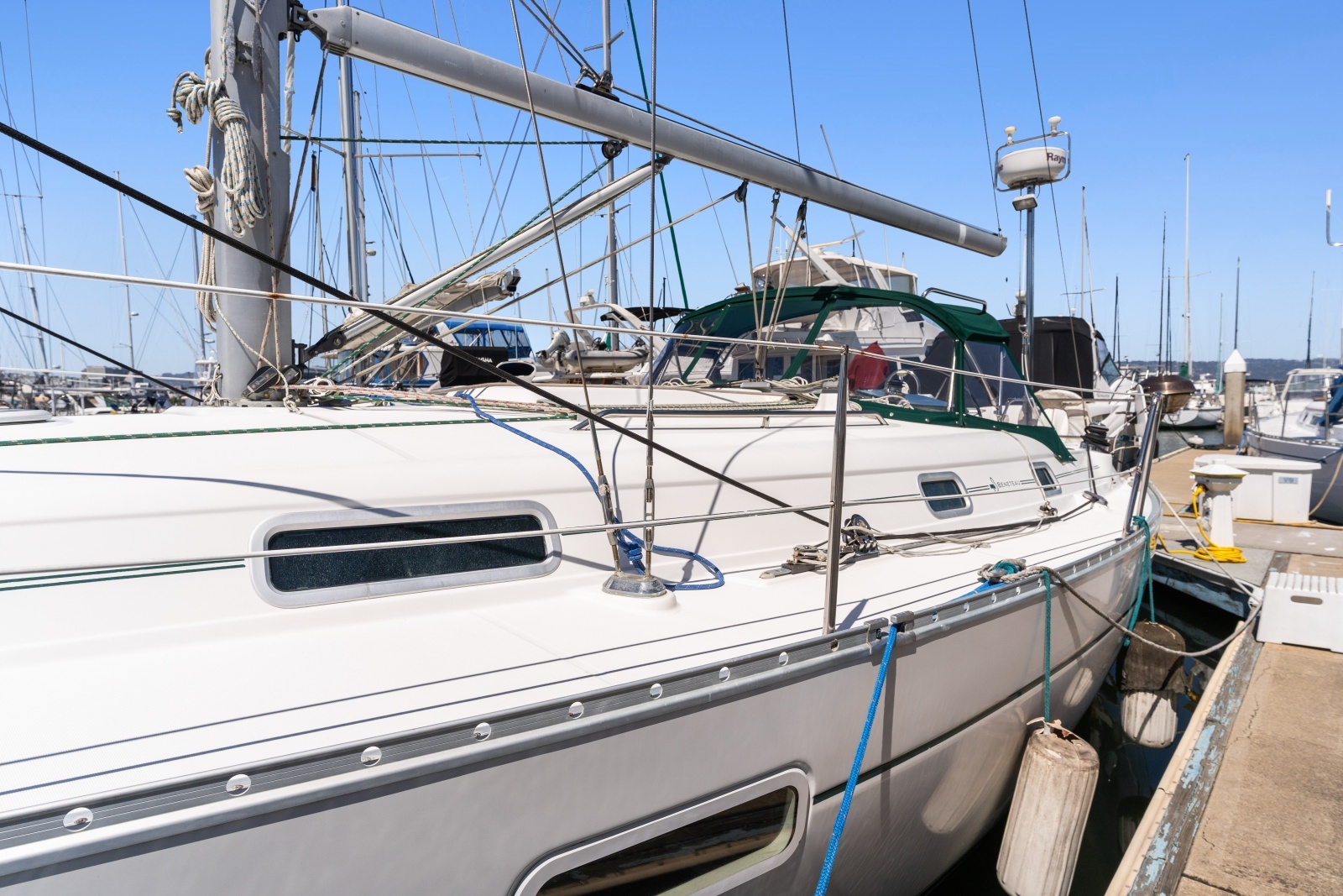 2001 Beneteau 