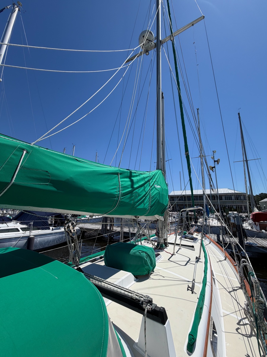 1989 Cabo Rico 34