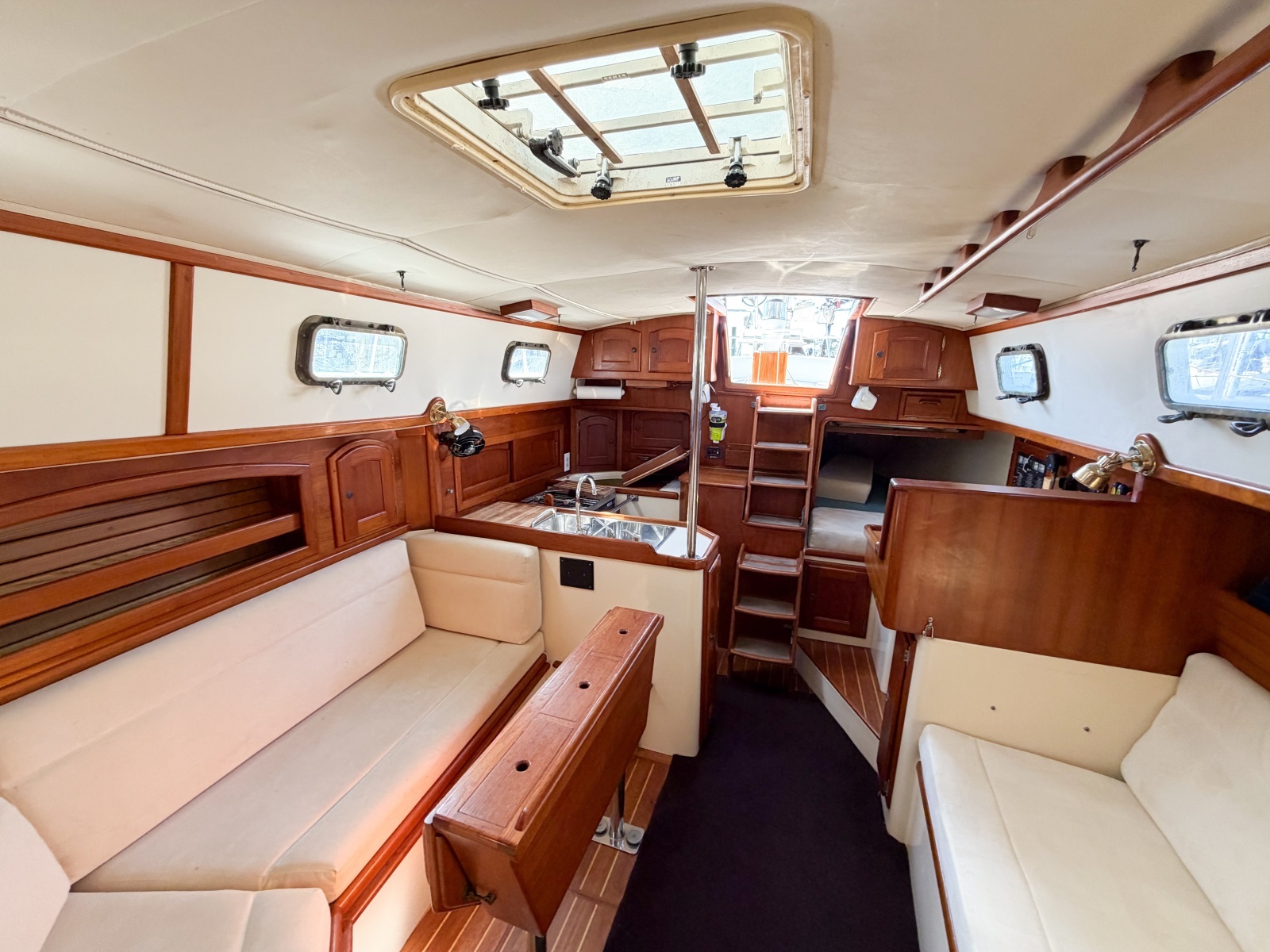 1998 Pacific Seacraft 37