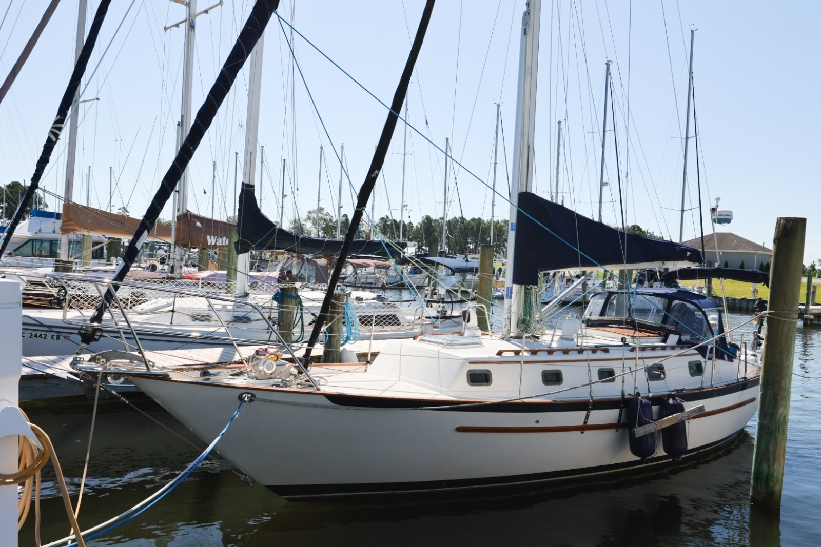 1998 Pacific Seacraft 37