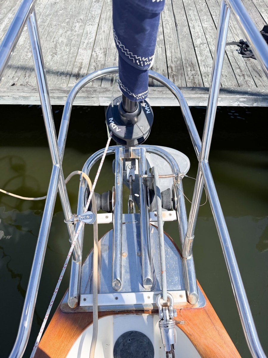 1998 Pacific Seacraft 37