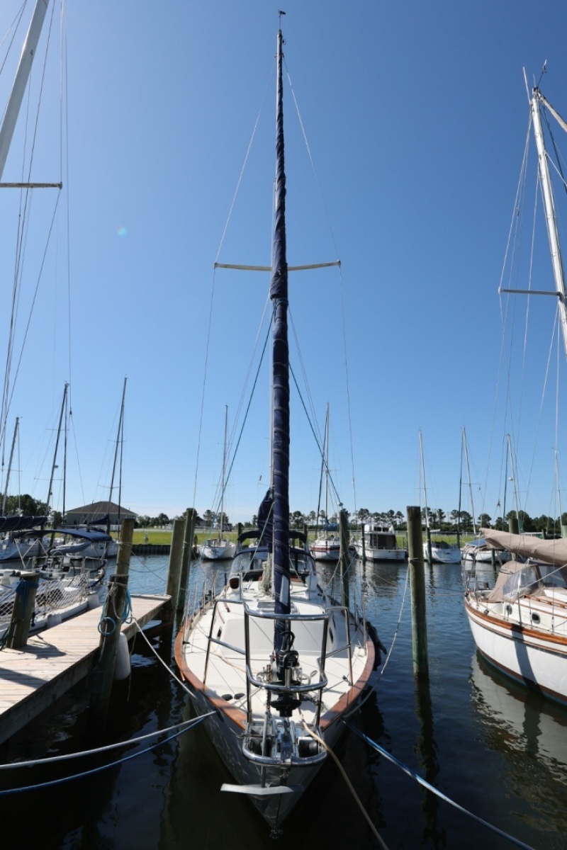 1998 Pacific Seacraft 37