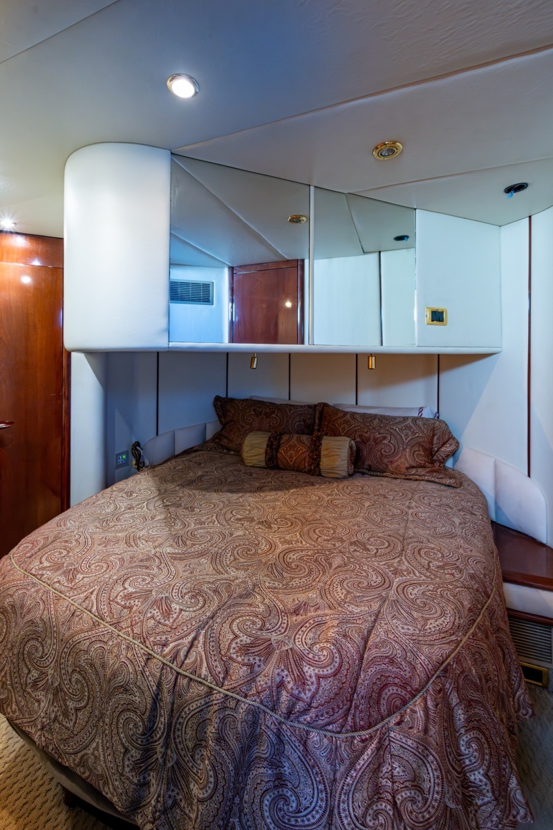 _master_stateroom_03