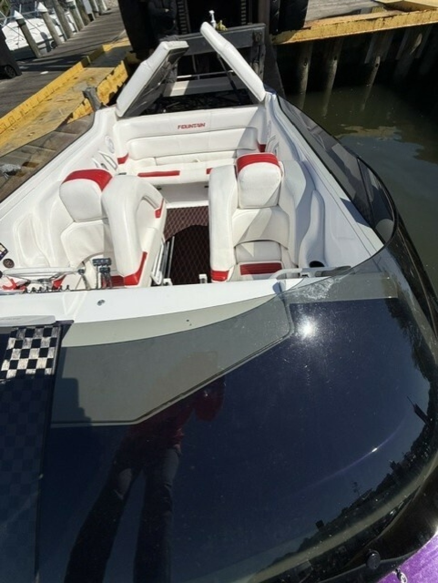 47ft Fountain Yacht For Sale