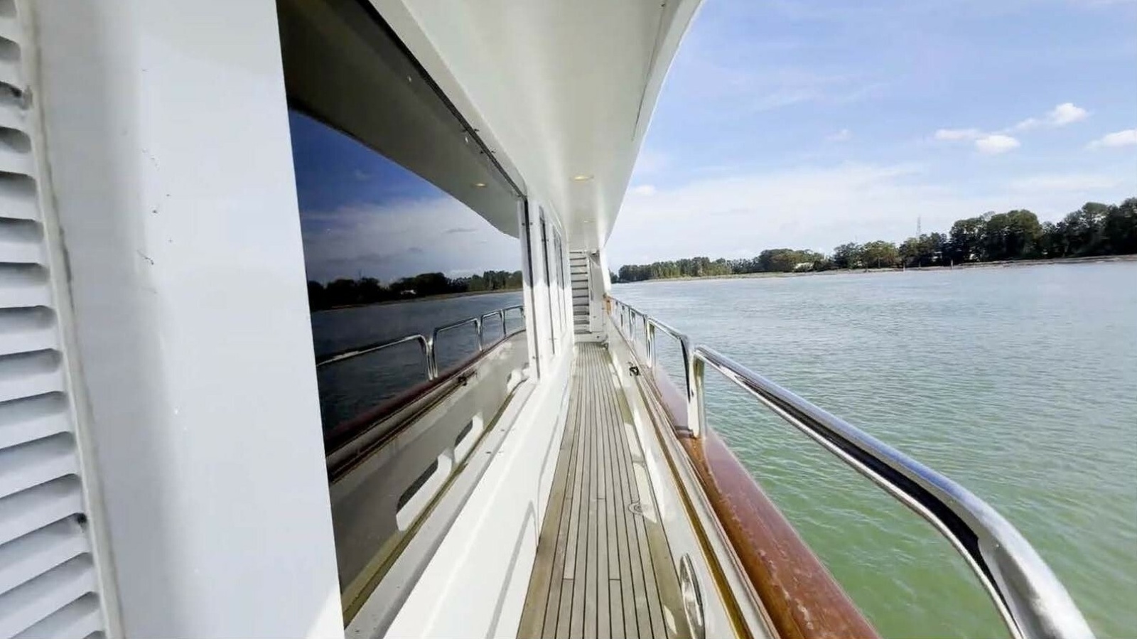 2004 Benetti Vision