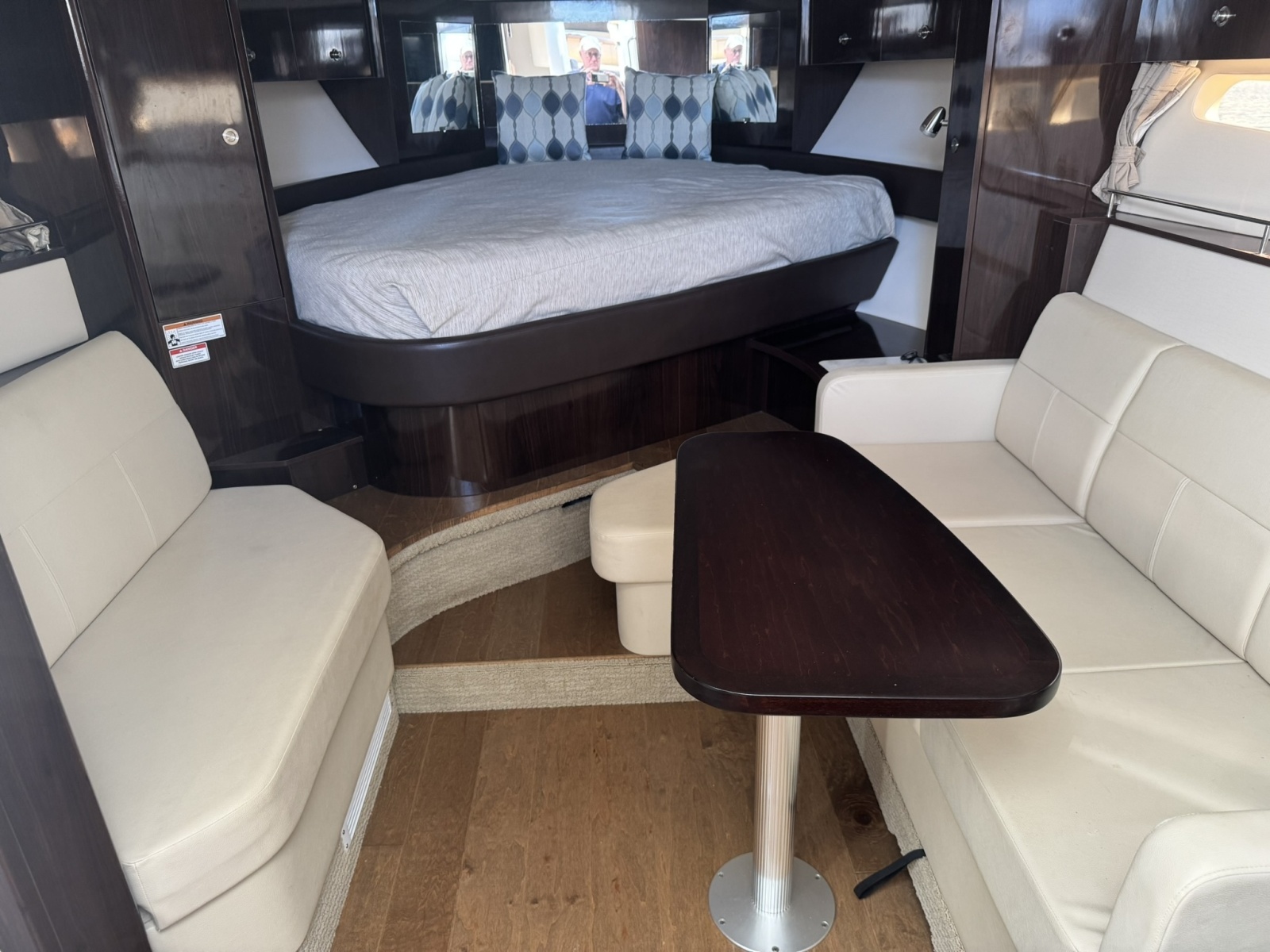 2018 Sea Ray 350 Sundancer