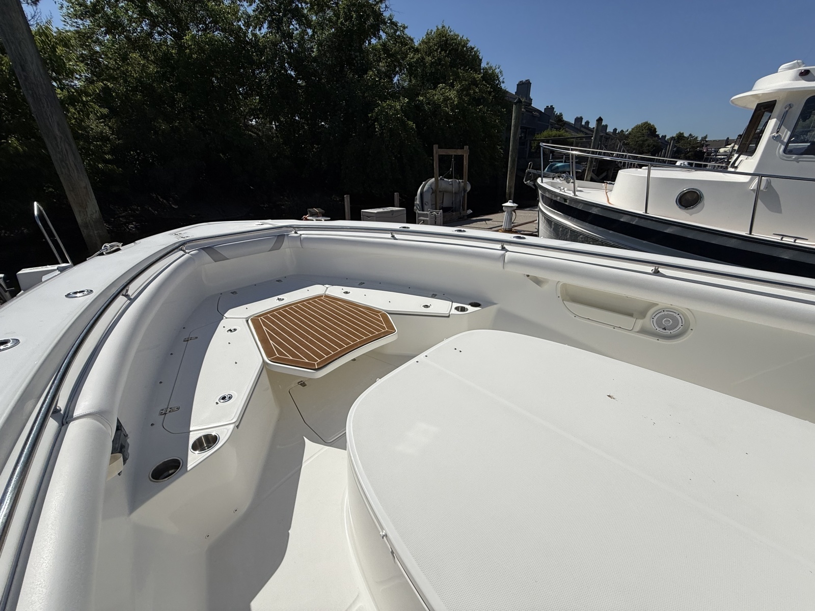 37ft Boston Whaler Yacht For Sale