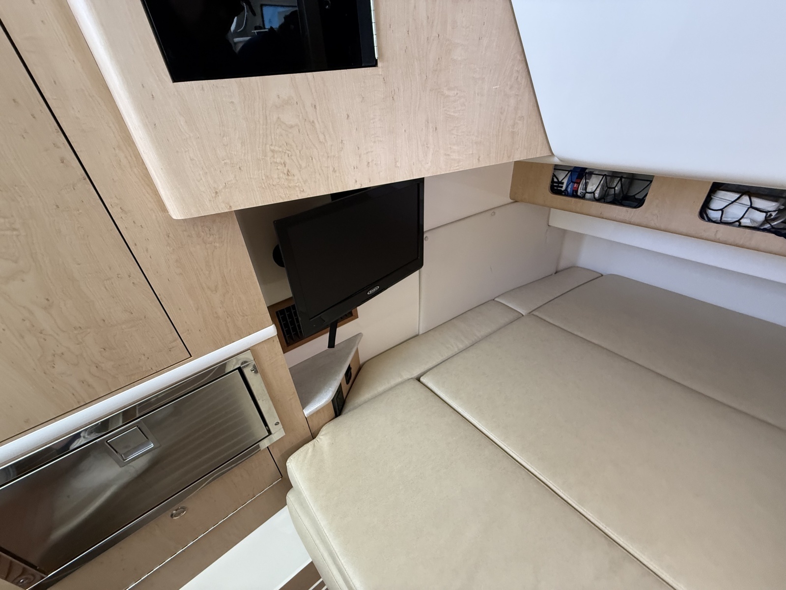 37ft Boston Whaler Yacht For Sale