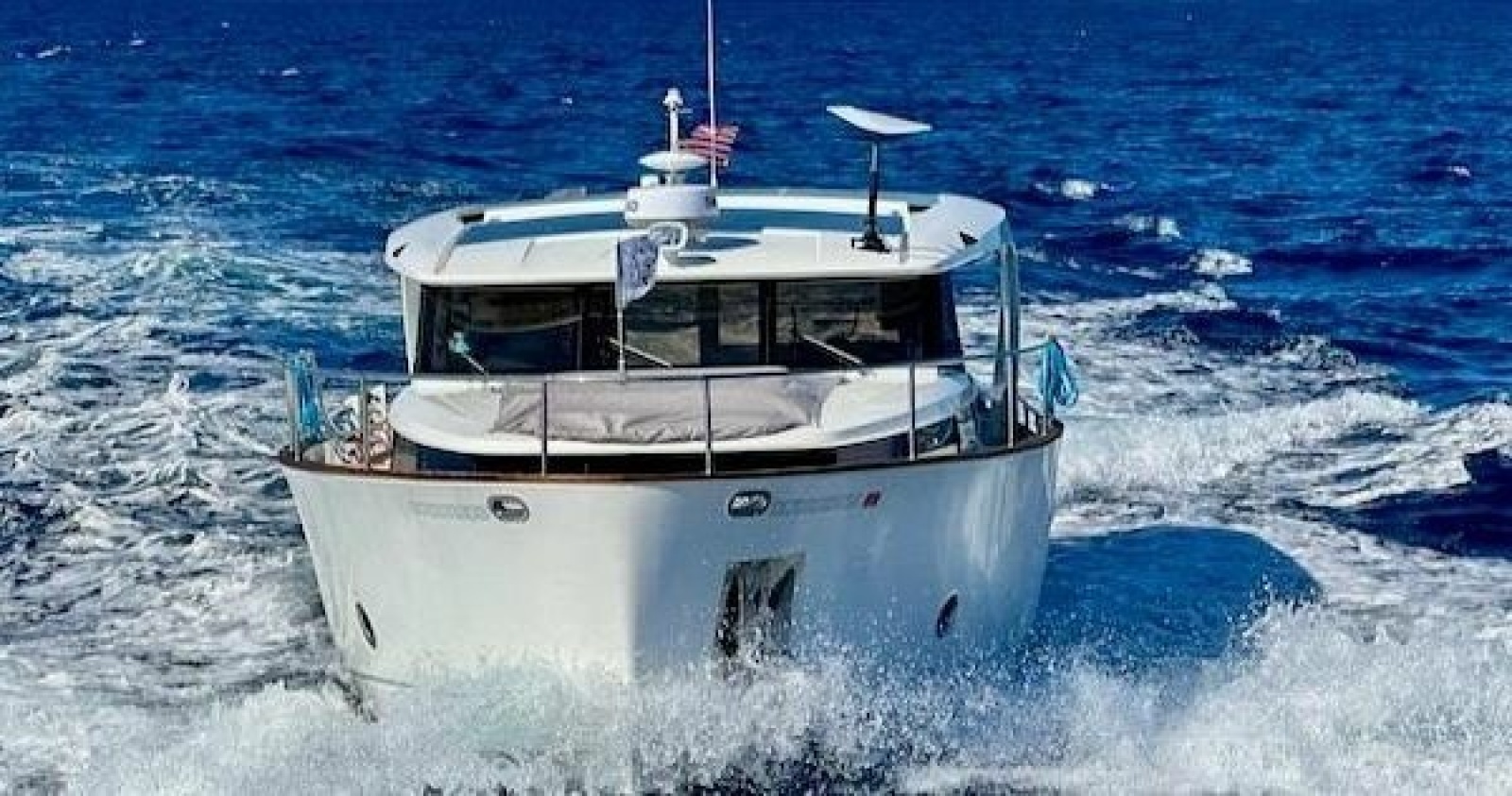 2023 Greenline 40 Hybrid