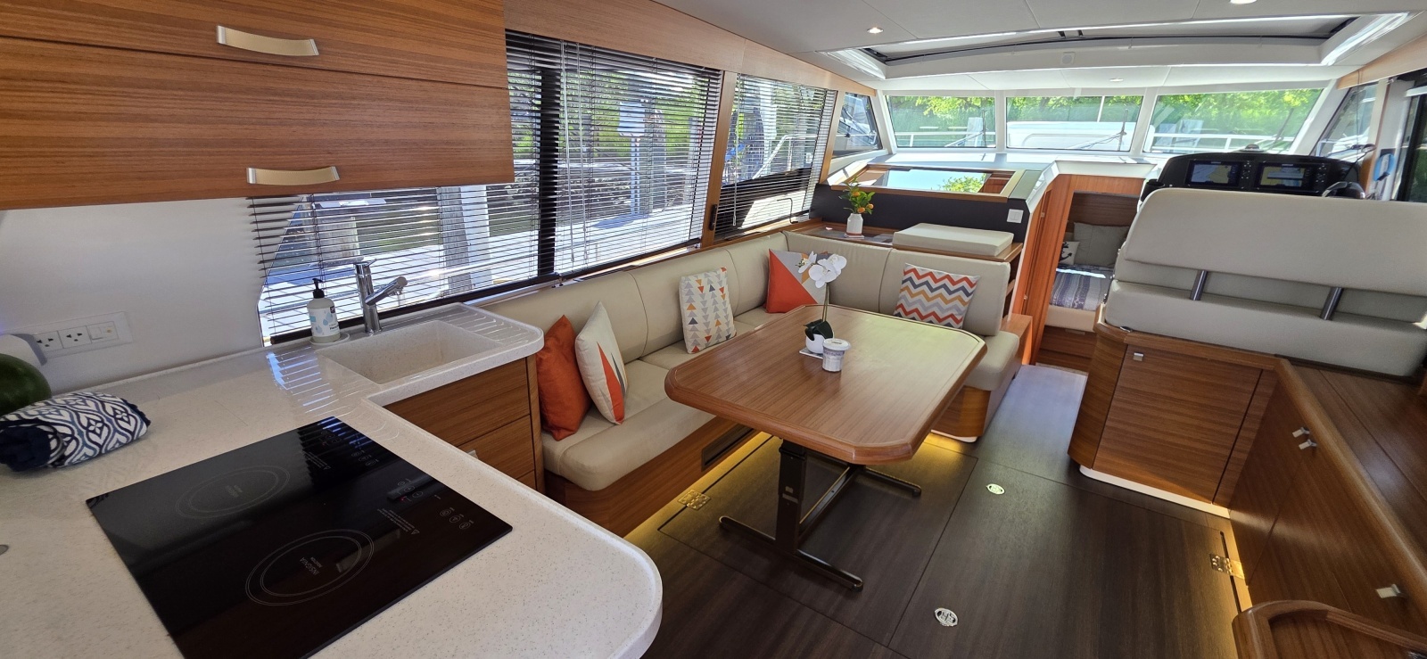 2023 Greenline 40 Hybrid