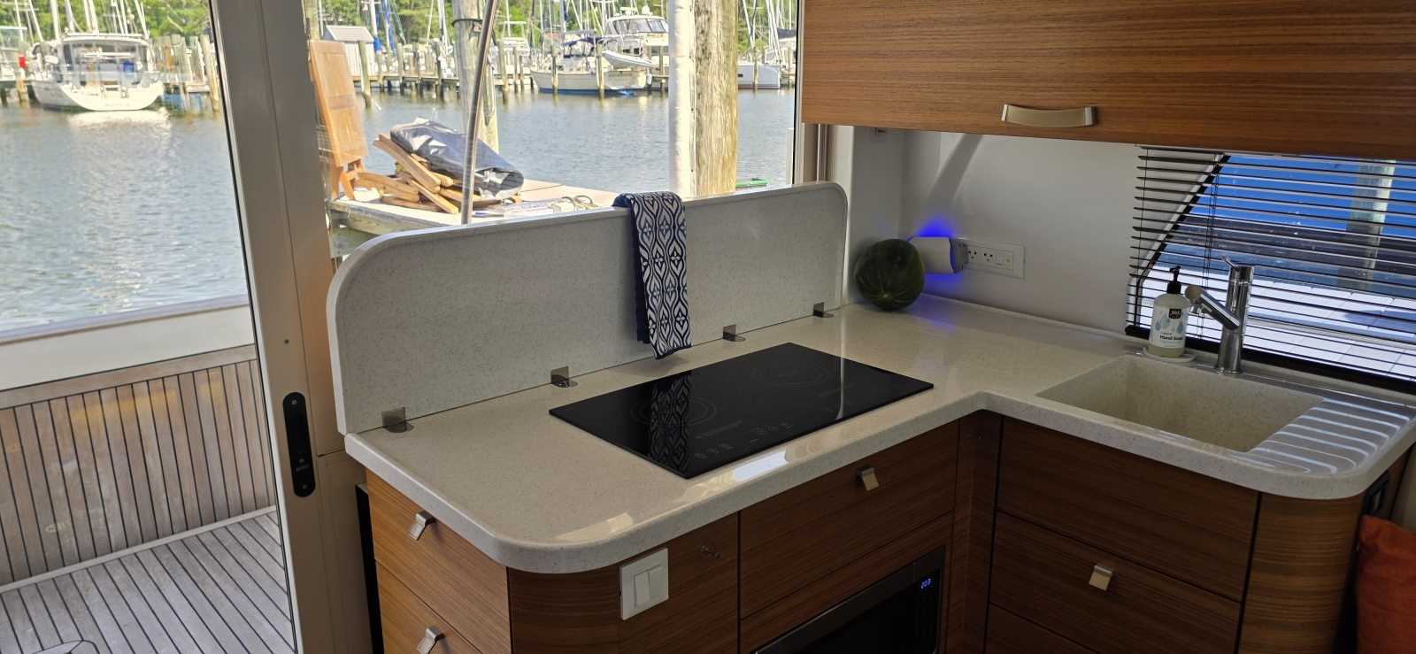 2023 Greenline 40 Hybrid