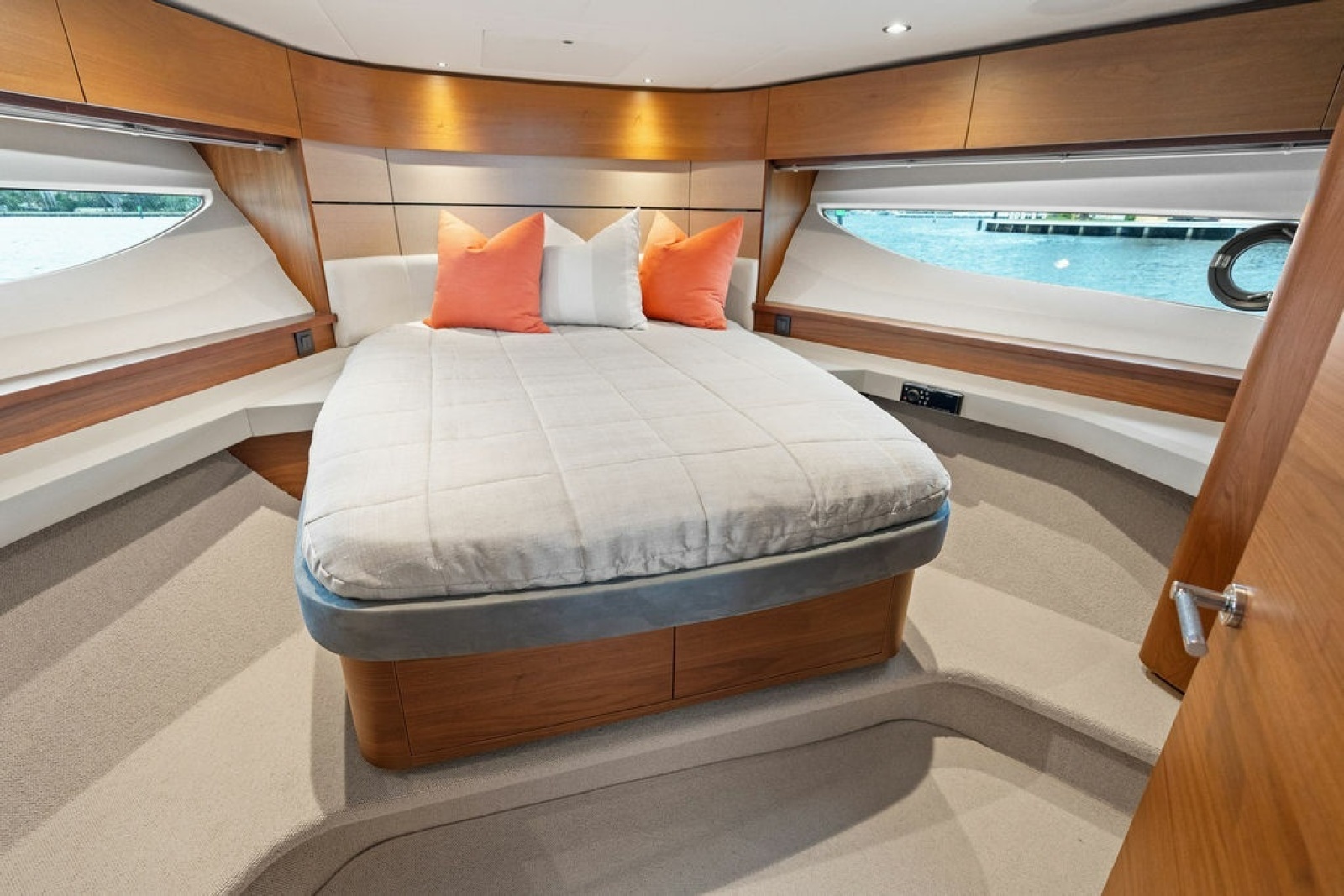 2020 Princess S62 Sportbridge