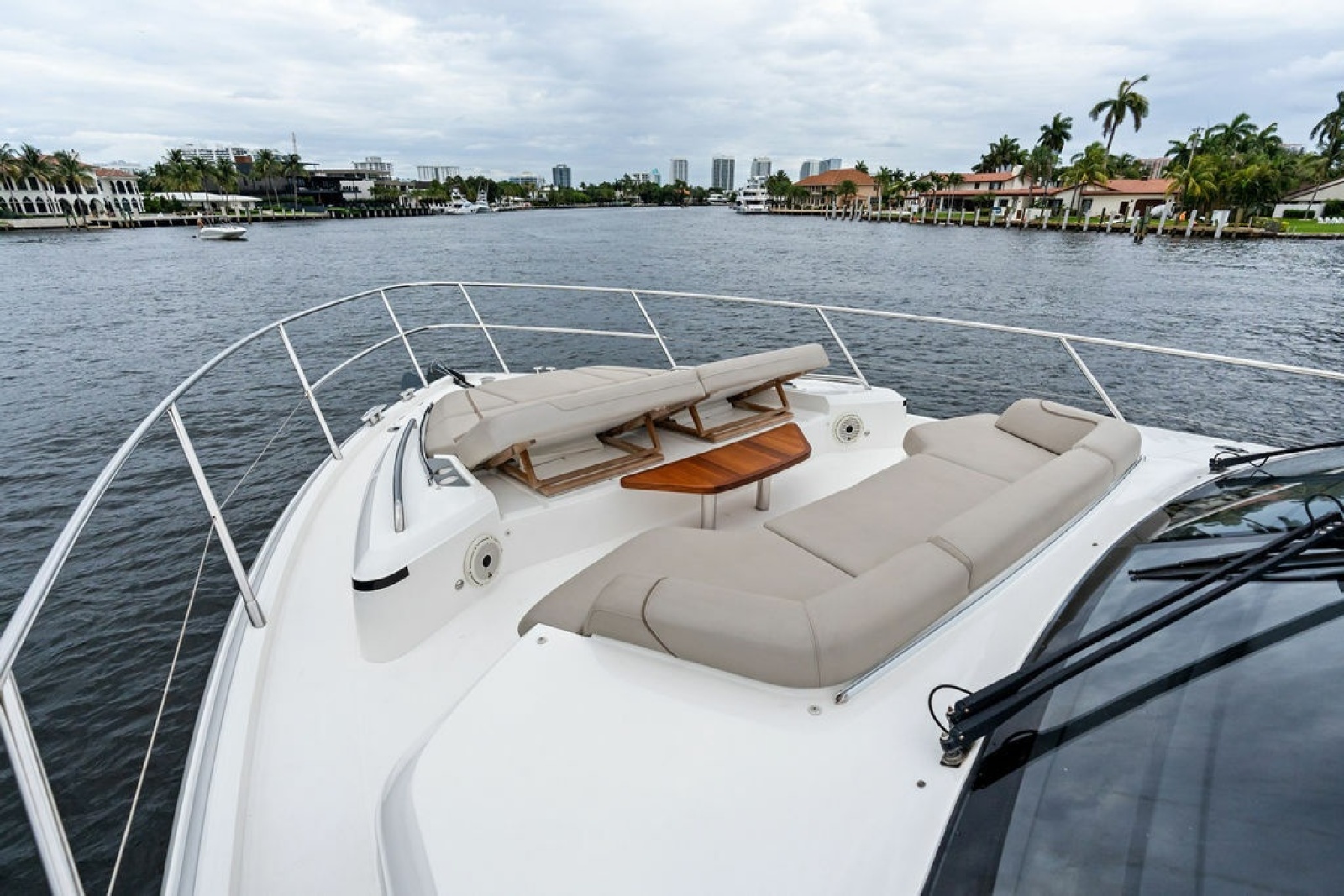 2020 Princess S62 Sportbridge