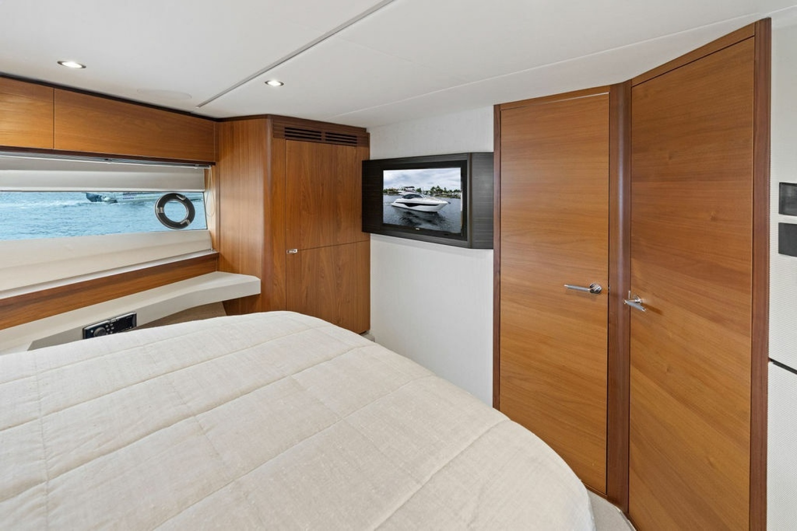 2020 Princess S62 Sportbridge