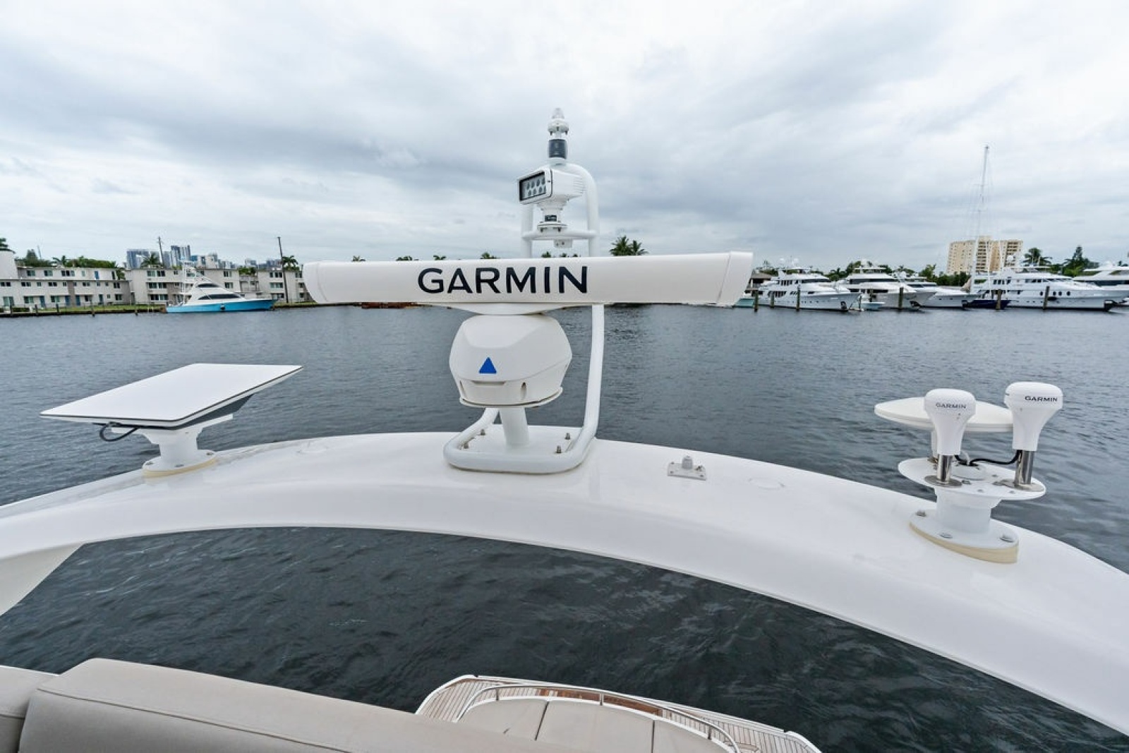 2020 Princess S62 Sportbridge