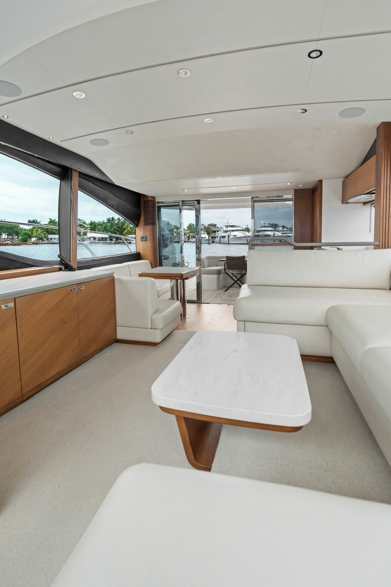 2020 Princess S62 Sportbridge