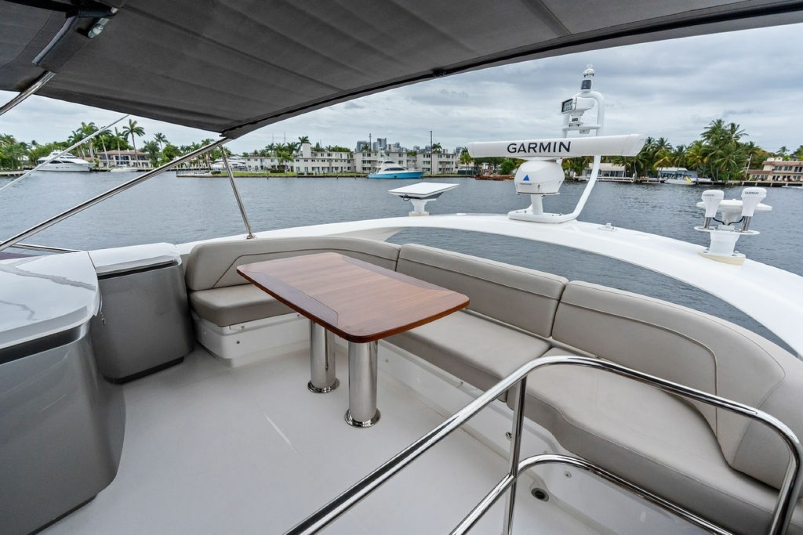 2020 Princess S62 Sportbridge