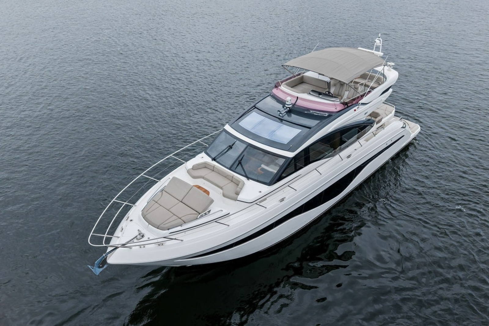 2020 Princess S62 Sportbridge