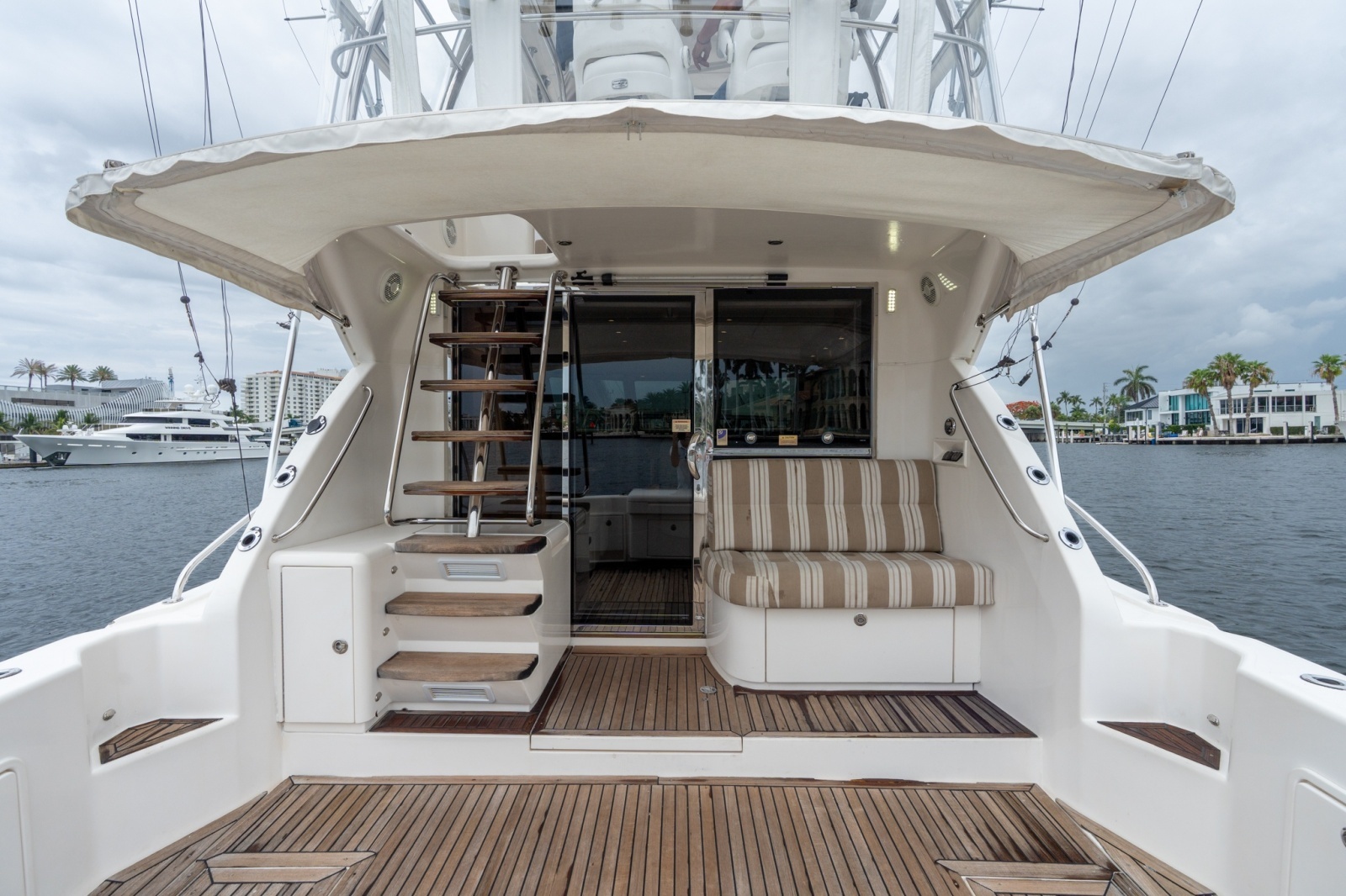 2011 Riviera 43 Open Flybridge