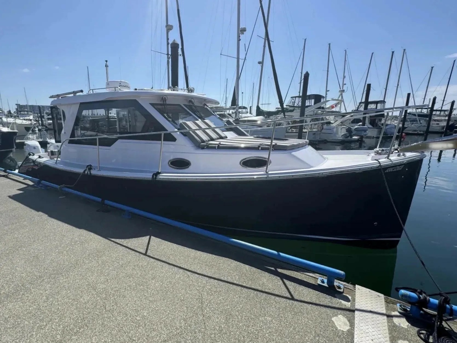 Maple Flag 34ft True North Yacht For Sale