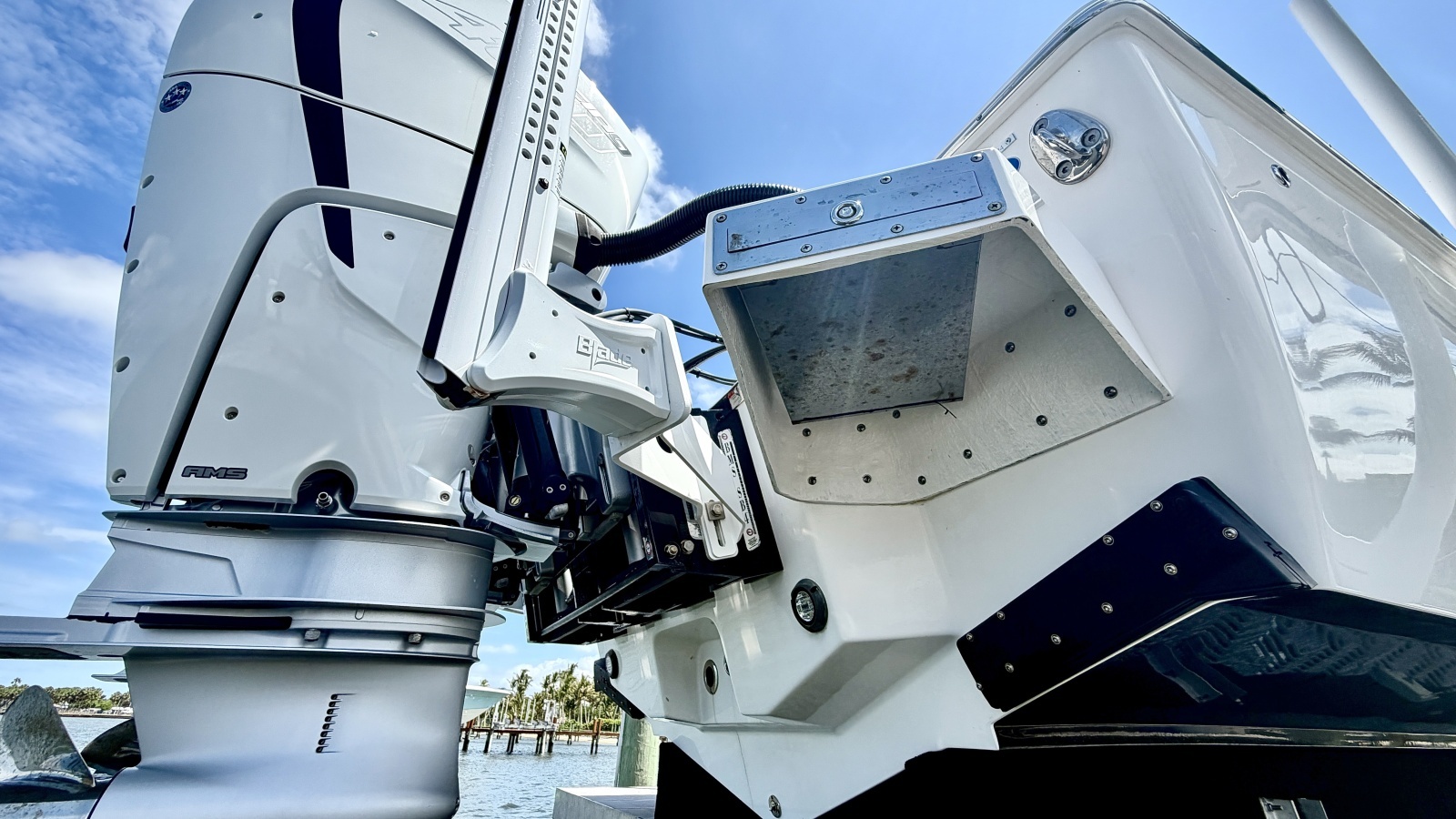 31ft Tidewater Yacht For Sale