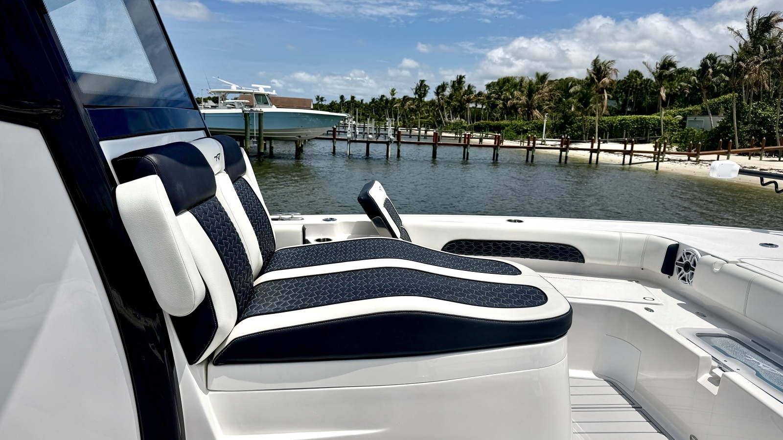 31ft Tidewater Yacht For Sale