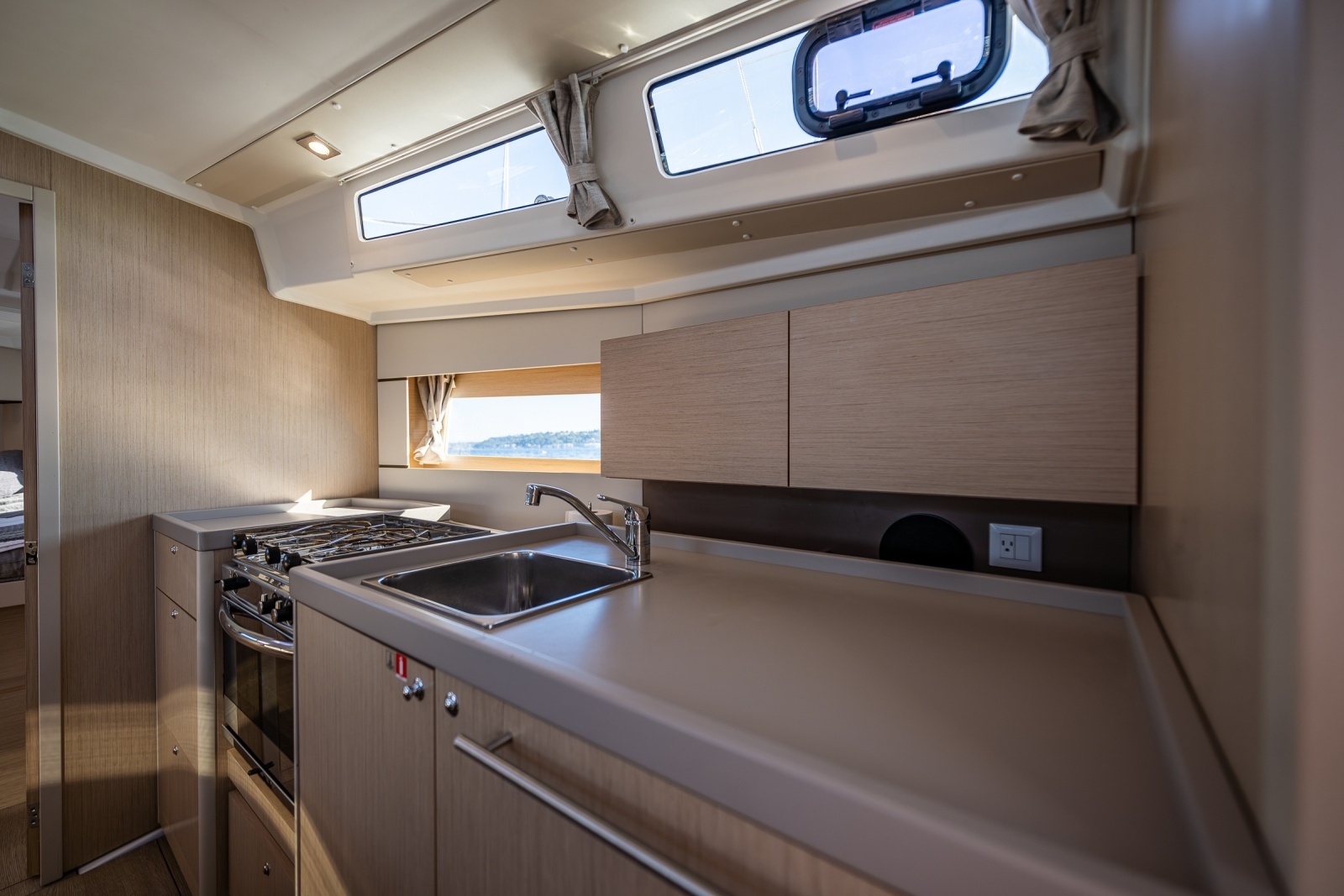 2021 Beneteau Oceanis 38.1