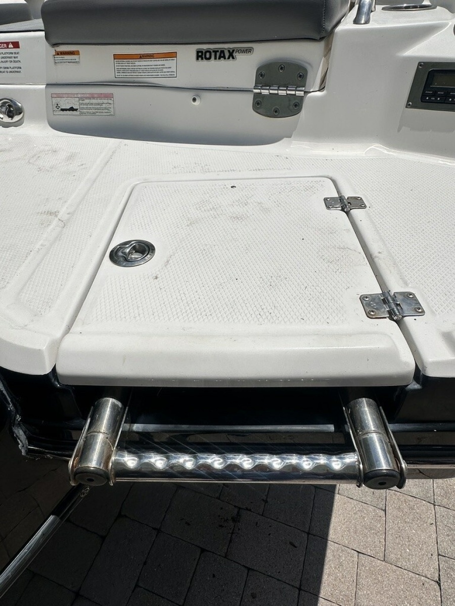 2017 Chaparral Vortex 243 VRX