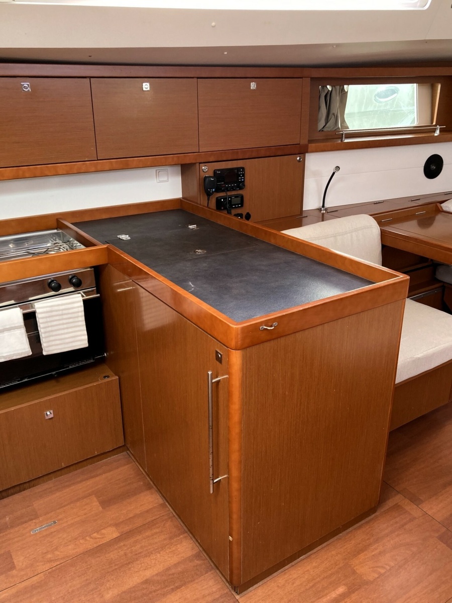 2018 Beneteau Oceanis 48