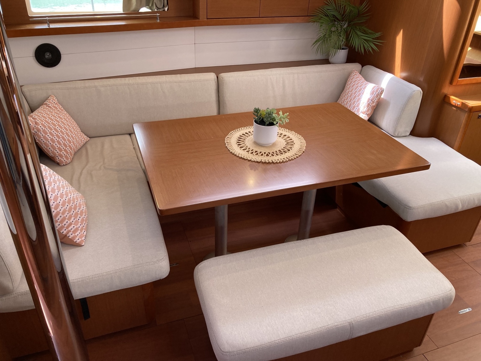 2018 Beneteau Oceanis 48