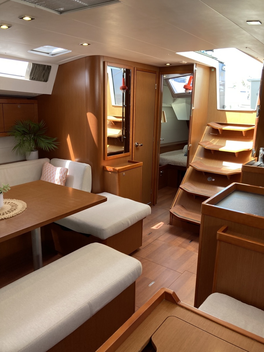 2018 Beneteau Oceanis 48