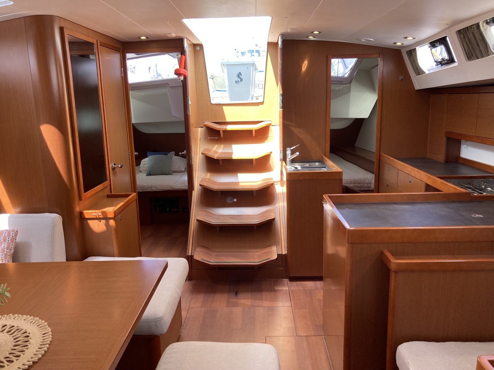 2018 Beneteau Oceanis 48