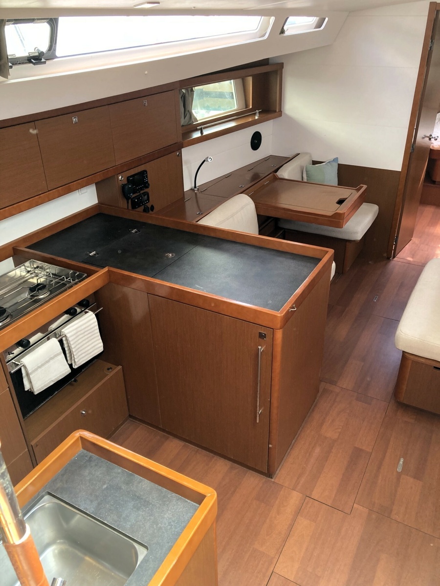 2018 Beneteau Oceanis 48