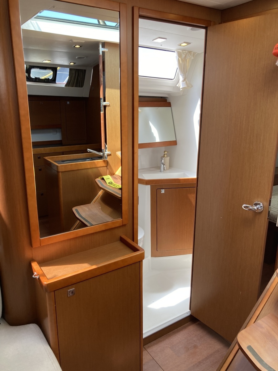 2018 Beneteau Oceanis 48