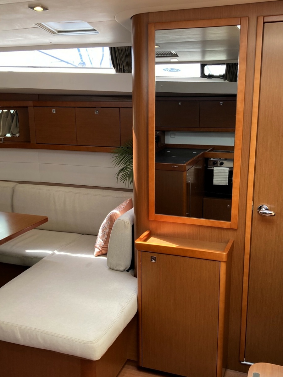 2018 Beneteau Oceanis 48